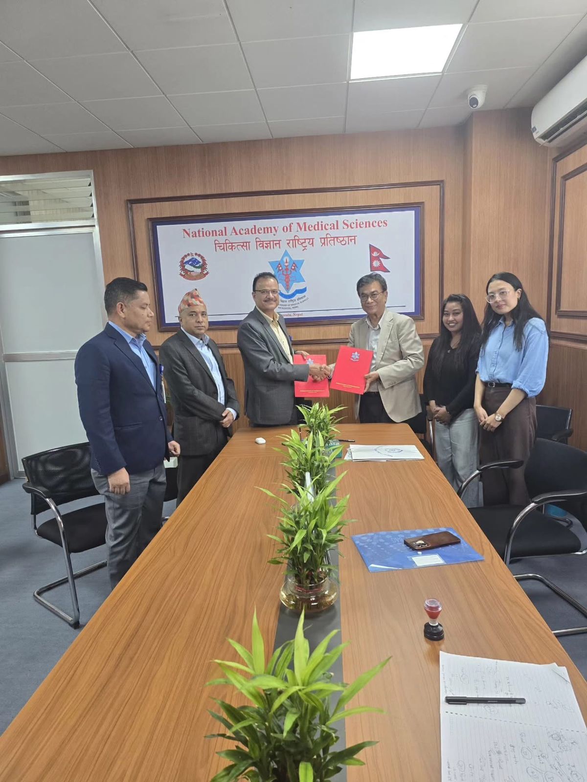 Memorandum of Understanding (MoU) between Nepal Public Health Foundation (NPHF) and National Academy of Medical Sciences (NAMS)